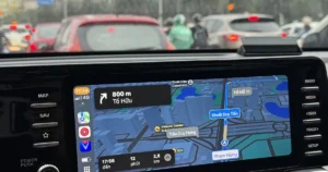 Apple Maps “Lột Xác” Trên CarPlay Ngay Tại Việt Nam – Chỉ Đường Chi Tiết, Giao Diện 3D Mượt Mà – Trải Nghiệm Lái Xe Liền Mạch Hơn Bao Giờ Hết!