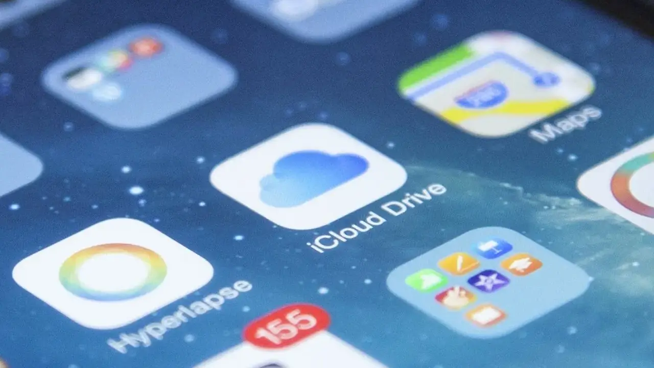 iCloud Drive có thể được kích hoạt và cài đặt rất đơn giản.